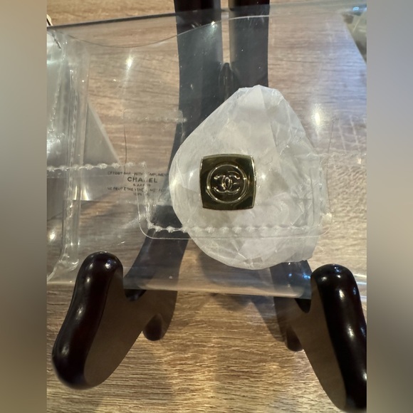 CHANEL Bag - Picture 2 of 3